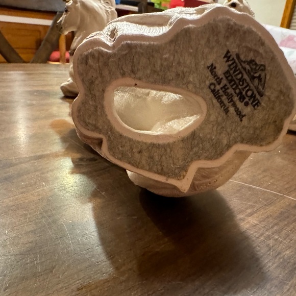 Flawless Vintage 1990’s White Winstone Unicorn Family set of 4 - Picture 11 of 17